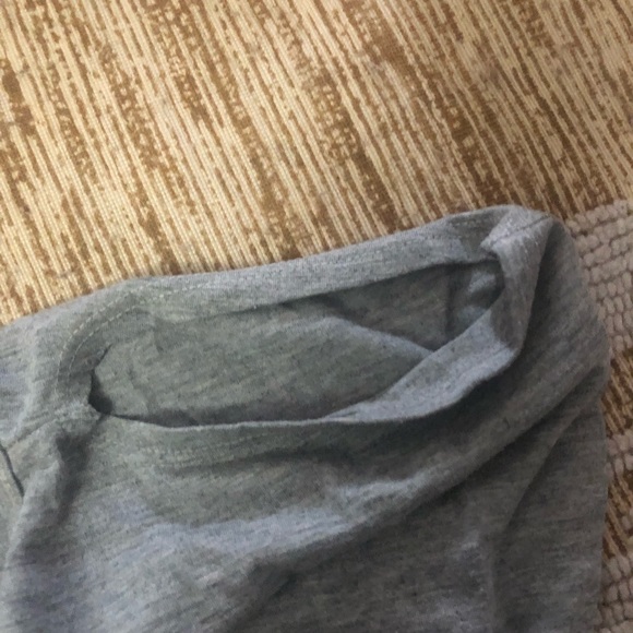 🌸Summer top🌸 - Picture 2 of 3